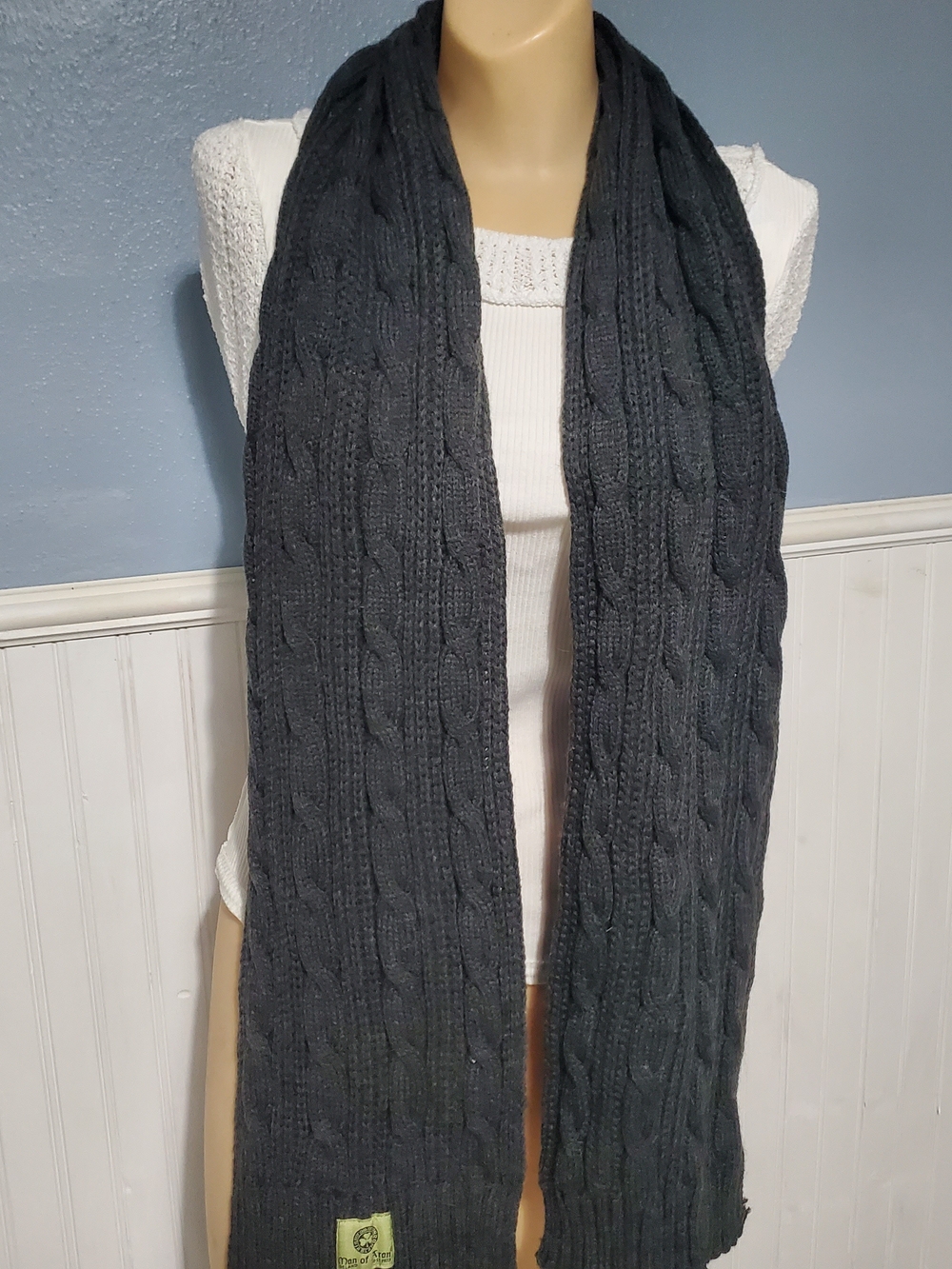 Man of Aran Ireland Charcoal Gray Cable Knit Scarf 100% Acrylic Winter Classic